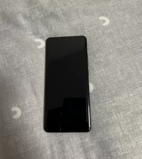 小米12，8+256，在保到23年1月22...