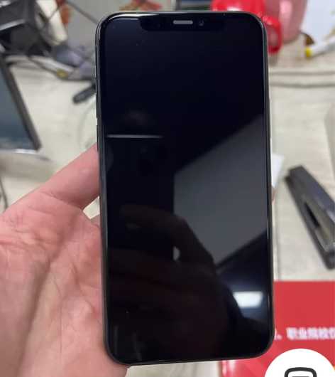 苹果11pro,259g,暗夜绿色。官网买...
