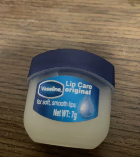 润唇膏凡士林7g 感兴趣的话点“我想要”和...