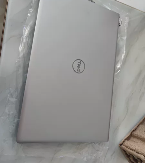 戴尔15-3511 全新，未激活。