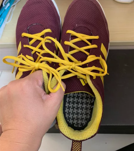 搬家清理 阿迪男鞋 四季款 九成新 不退换...