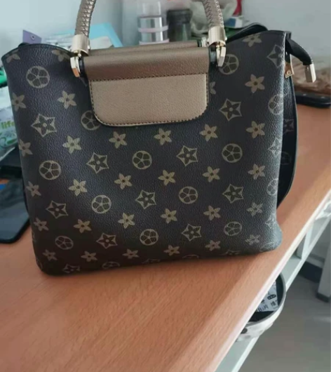 【亏本清仓】软皮高级感女士包包2022新款...