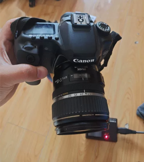 佳能单反相机EOS40D，镜头EFS17－...