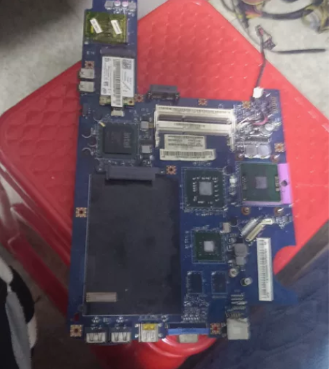 联想g450主板，无拆无修，有一个USB口...