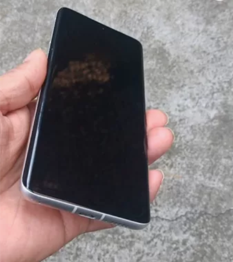 魅族18S，踏雪，8＋128G，整机成色尚...