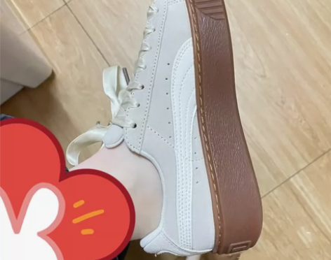 彪马蕾哈娜板鞋 实体店专柜购入，基本没怎么...