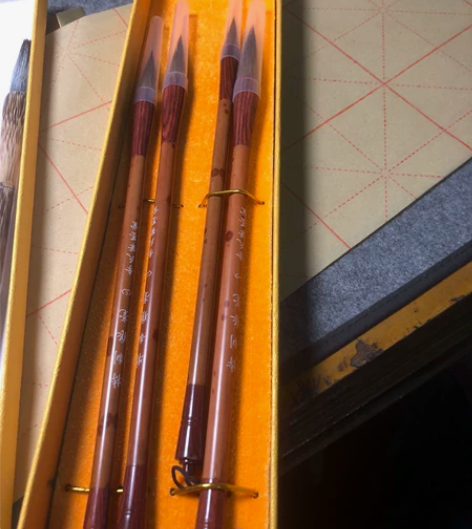 狼毫毛笔 买来发现不太适合写楷书 转给喜欢...