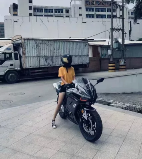 国产h2 250cc 时速130-145 ...