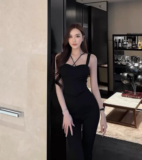 SX善喜黑色罗马交叉带子背心性感小心机设计...