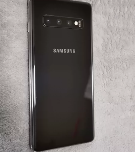 三星 Galaxy S10 (SM-G97...