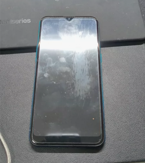 上海中兴守护宝手机,型号f6s, 64+6...