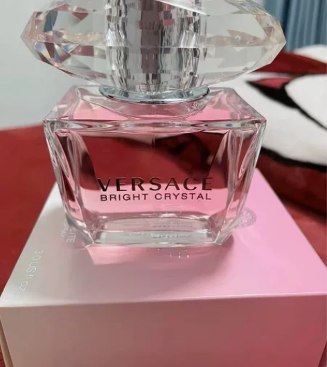 朋友送的生日礼物，家里香水比较多，所以没有...