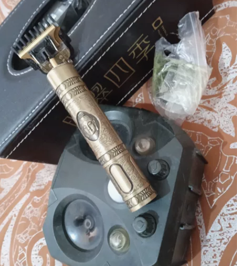 理发器刀头充电等一堆闲置包邮30元 理发器...
