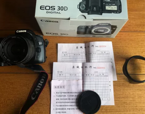 闲置 日本佳能专业数码单反EOS30D套机...