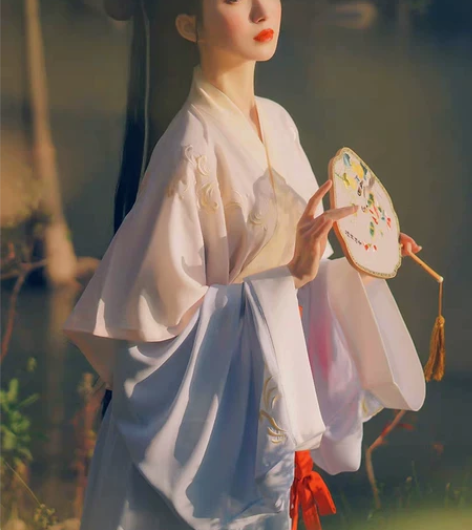 重回汉唐  洛水瑶  晋制齐腰襦裙 收到仅...