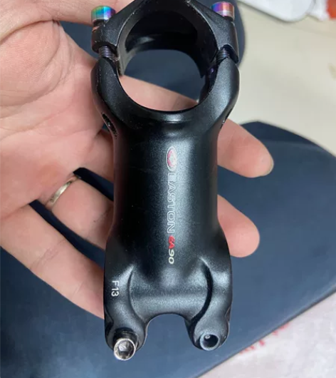 伊斯顿把立，成色还可以，便宜出 感兴趣的话...