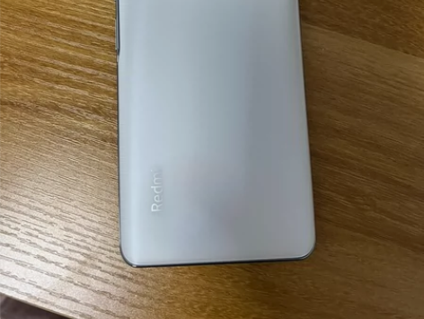 红米k40，6+128的无拆无修屏幕完美磕...