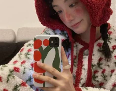 新款可爱女巫小红帽子软糯女孩羊羔毛护耳保暖...