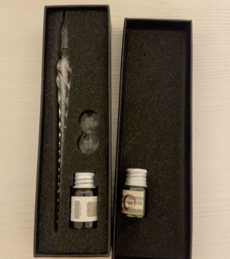 水晶蘸水笔 两盒墨水 全新 感兴趣的话点“...