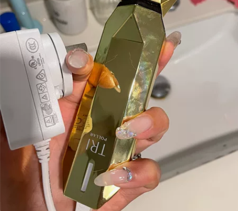初普二代美容仪，凝胶还有半瓶！没有盒子了！...