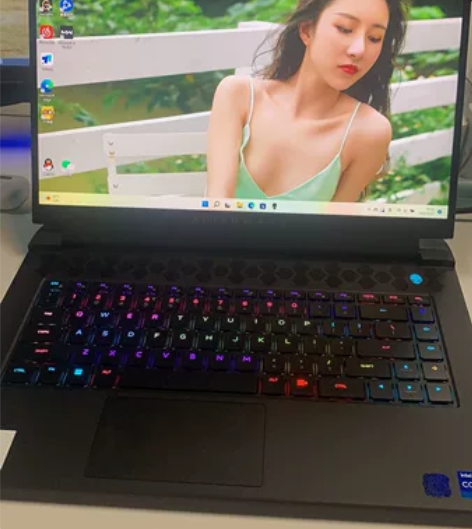 外星人m15R6 i7独显3060 高配电...