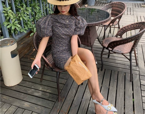 AB OUT RAY裙子女夏2020年新款...