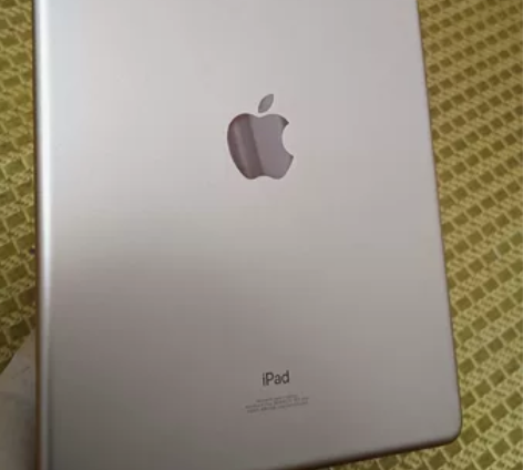 自提，不邮寄。2019的国行ipadair...
