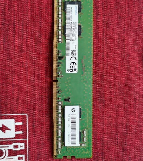 三星ddr4 3200 4G内存,上机不足...