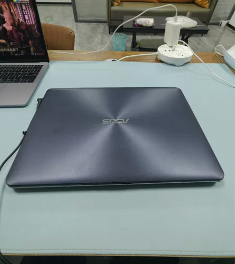 华硕笔记本14寸 i5 8250u 8g内...