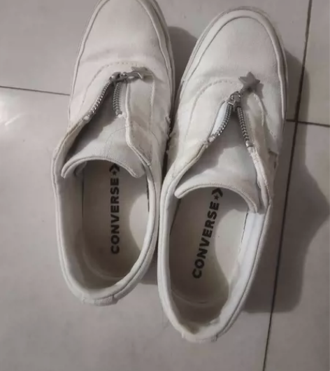 匡威白色真品，50元出买时大概280左右 ...