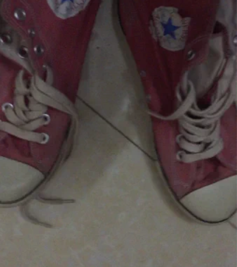 匡威美国产的，红色，收藏多年的，日本旅游中...