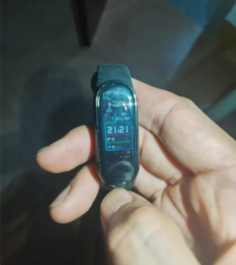 秒杀价,包邮,小米手环5NFC版本,带一条...