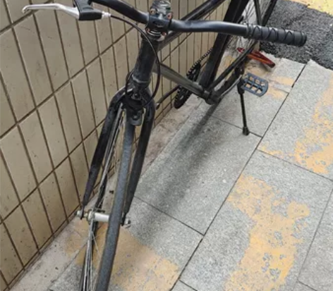 闲置物品盆友骑的死飞不用了叫我卖掉，仅限自...