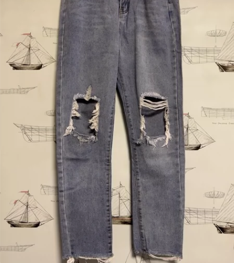 破洞牛仔裤，30出，l码 感兴趣的话点“我...