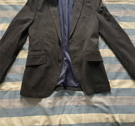 MANGO男士休闲西装。国外买的S码，相当...