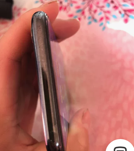 iPhone X黑色换过电池外屏幕有缺角屏...