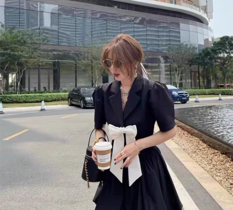 穿过一次洗过一次 连衣裙L码 喜欢直接拍 ...