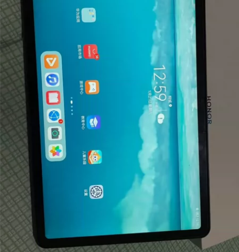 华为荣耀V6 无嗑碰无瑕疵99新 用不上了...
