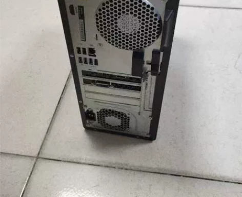 HP 暗影精灵4PIUS 压仓的品牌机，清...