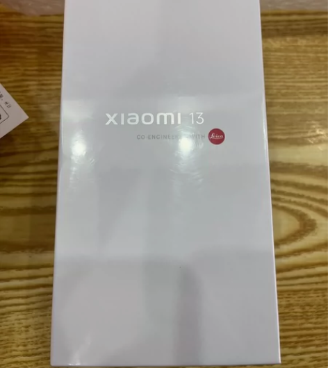 全新未拆封 小米13 8+256G，黑色。...