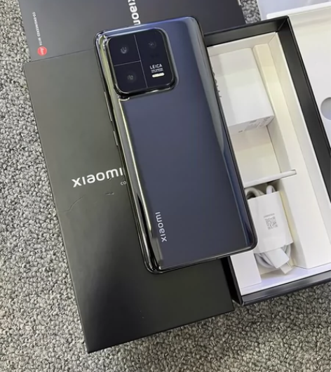小米13Pro陶瓷黑12+512G，保修到...