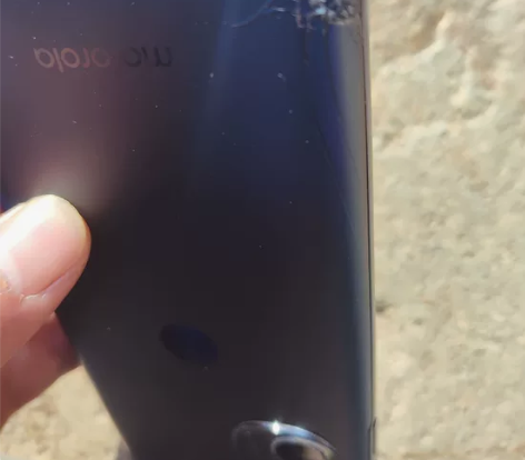 Moto x30 12+256，后盖摔碎了...