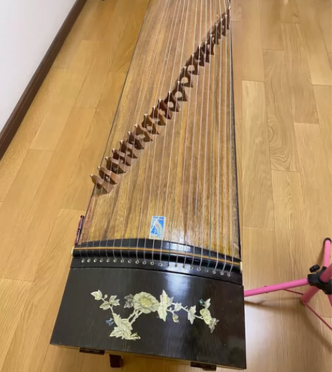 闲置古筝 买的时候1750 现在低价出售 ...