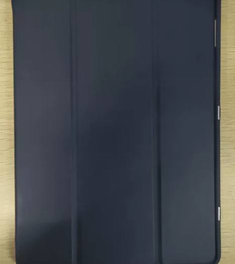 出一个三星tab s8保护壳，挺新的 感兴...