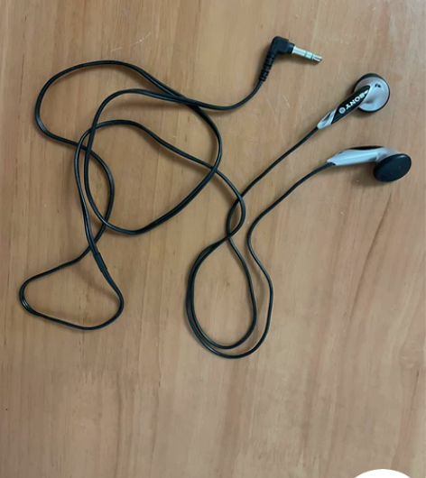 全新 库存 Sony/索尼 MDR-E82...