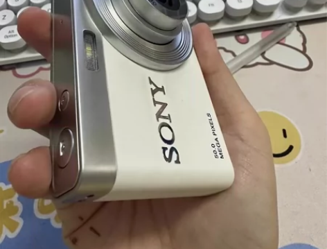 全新包邮低价出原价1100元索尼同款500...