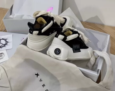 吴建豪隐藏款棉花糖帆布鞋很好看！实拍图35...