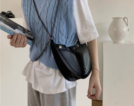 转卖很fashion 配卫衣！！！ 感兴趣...