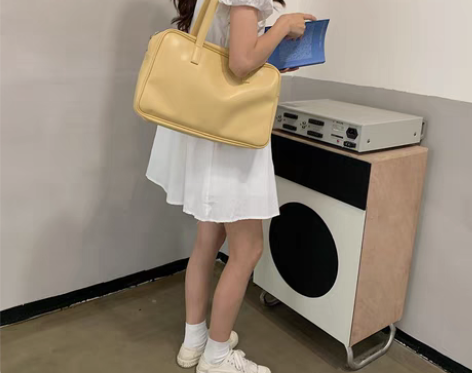 转卖包包女2020新款潮学生单肩包ins大...