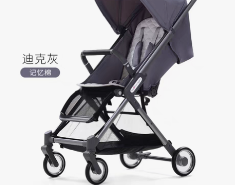 转卖foofoo 四轮推车。有雨披，两套车...
